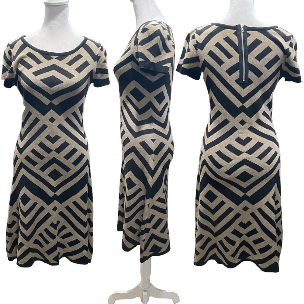 Julian Taylor Black & Tan Print Short Sleeve Knee Length Sweater Dress Size S
